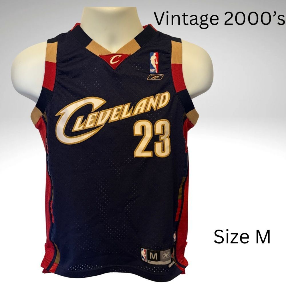 Reebok LeBron James Jersey – Size Medium +2” Length Vintage!